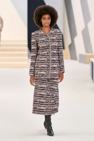 Look 13